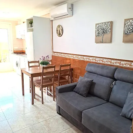 Apt. Cerca De La Playa Y Airport Lejlighed