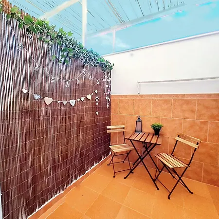Apt. Cerca De La Playa Y Airport アパート